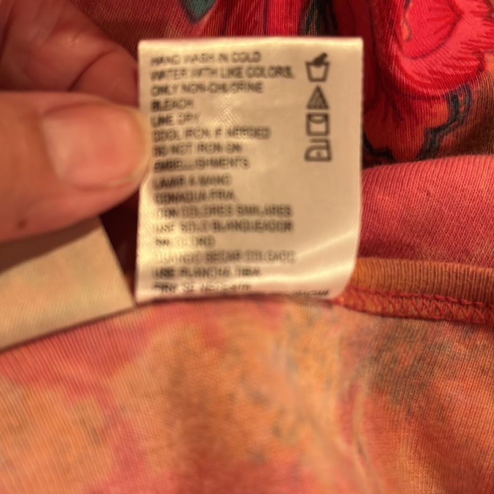 Forbidden Tee shirt with beaded detail.  Size XL. Pink floral design - Picture 4 of 9